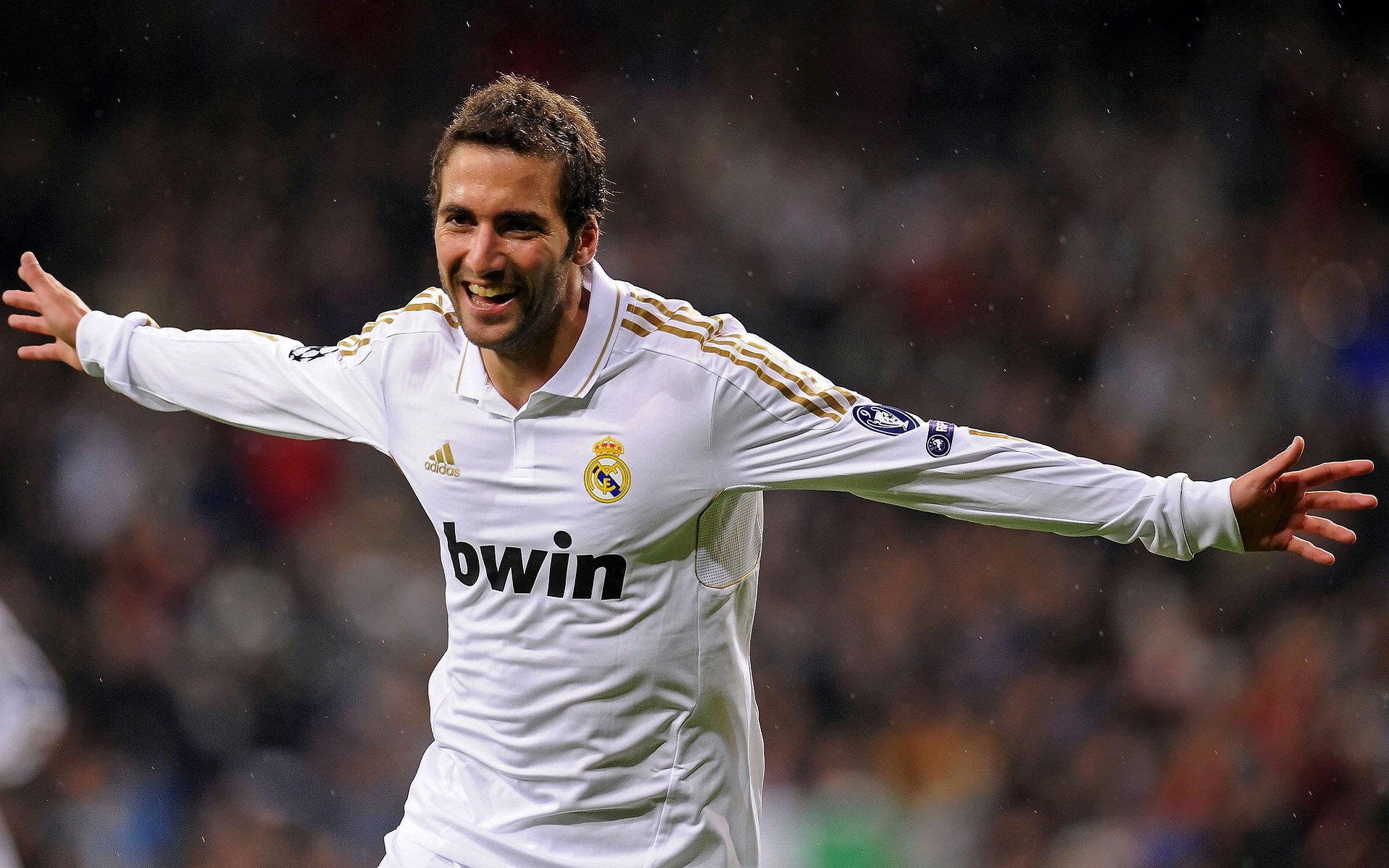 足球明星未来转会预测